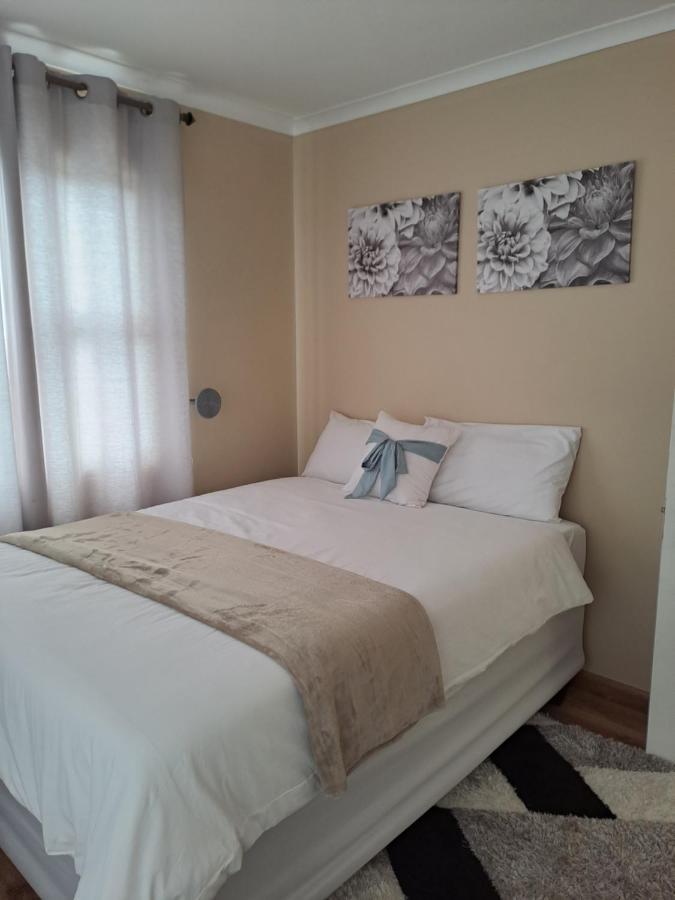 Elim Self Catering Apartment Fisherhaven Ngoại thất bức ảnh
