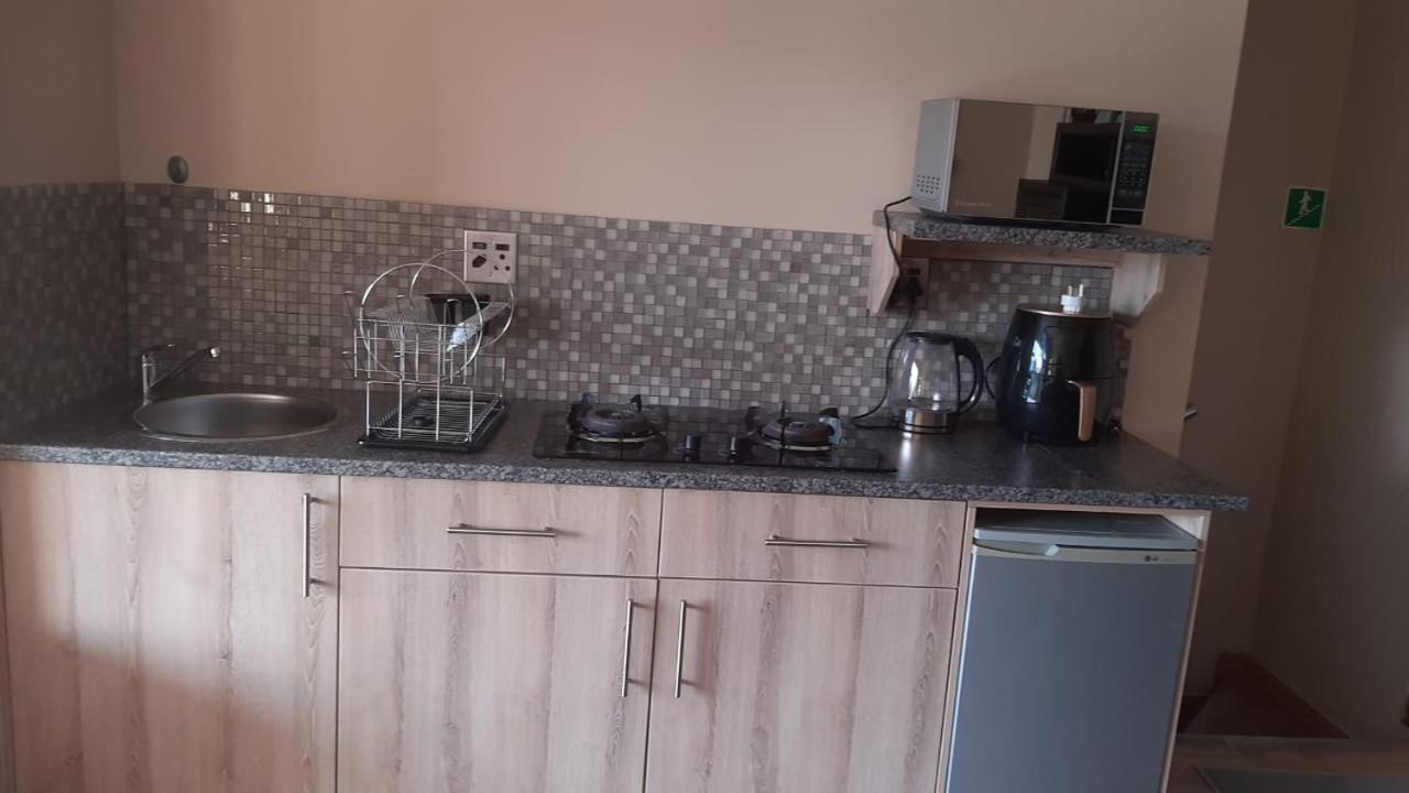 Elim Self Catering Apartment Fisherhaven Ngoại thất bức ảnh