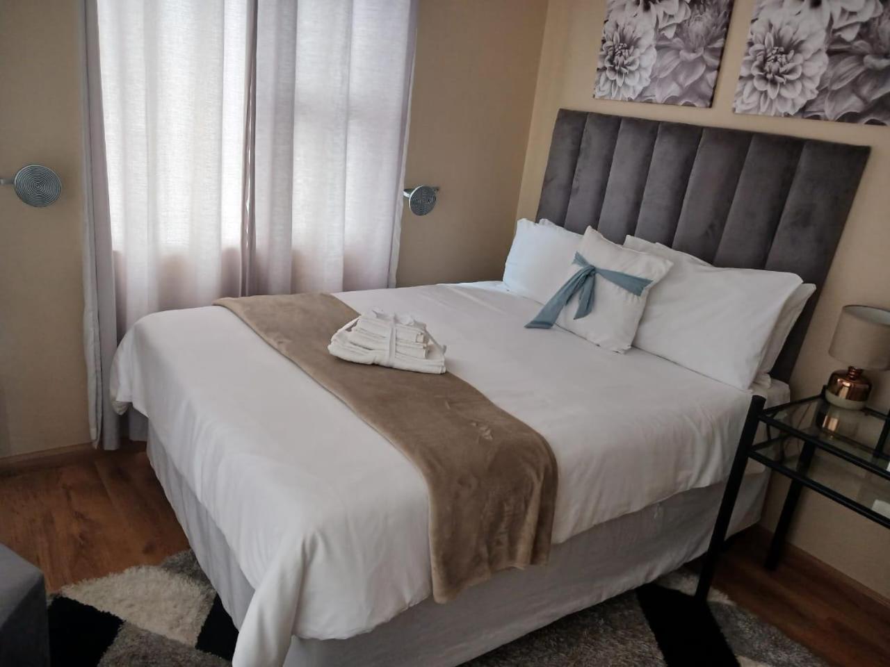 Elim Self Catering Apartment Fisherhaven Ngoại thất bức ảnh